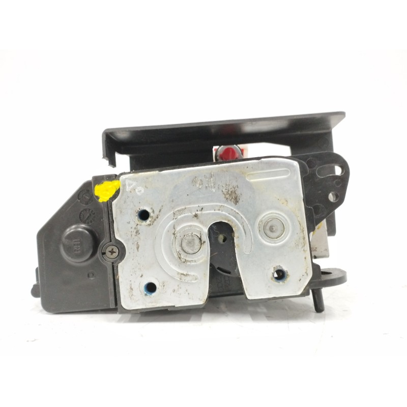 Recambio de cerradura puerta trasera derecha para ssangyong rodius 2.7 turbodiesel cat referencia OEM IAM   