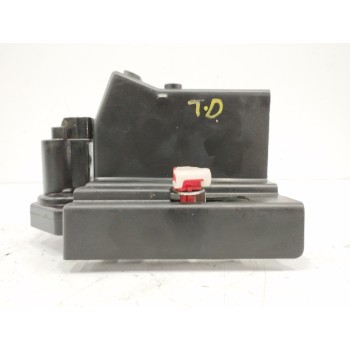 Recambio de cerradura puerta trasera derecha para ssangyong rodius 2.7 turbodiesel cat referencia OEM IAM   