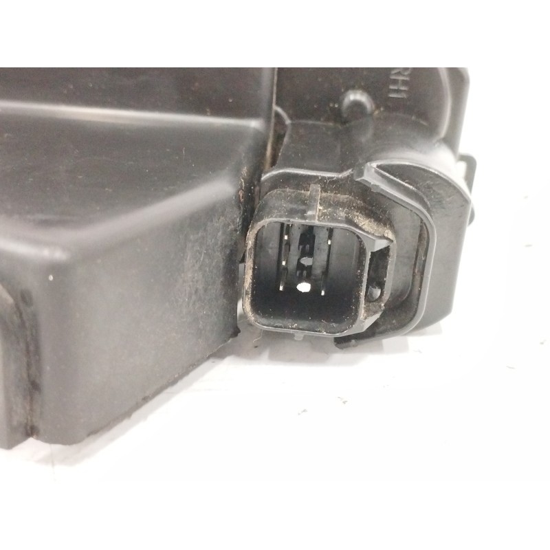 CERRADURA PUERTA TRASERA DERECHA