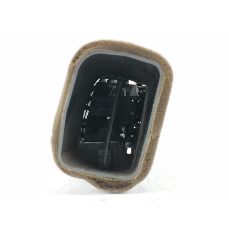 REJILLA AIREADORA CENTRAL DERECHA