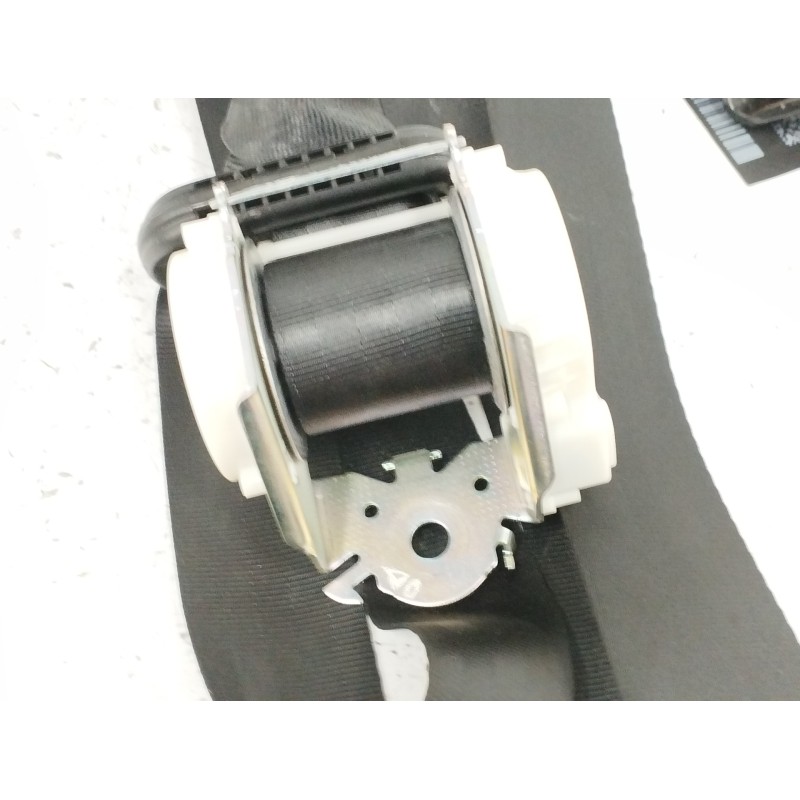 CINTURON SEGURIDAD TRASERO IZQUIERDO