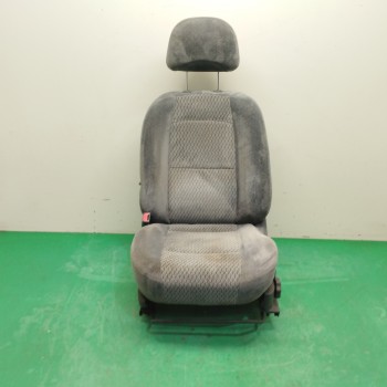 ASIENTO DELANTERO IZQUIERDO 