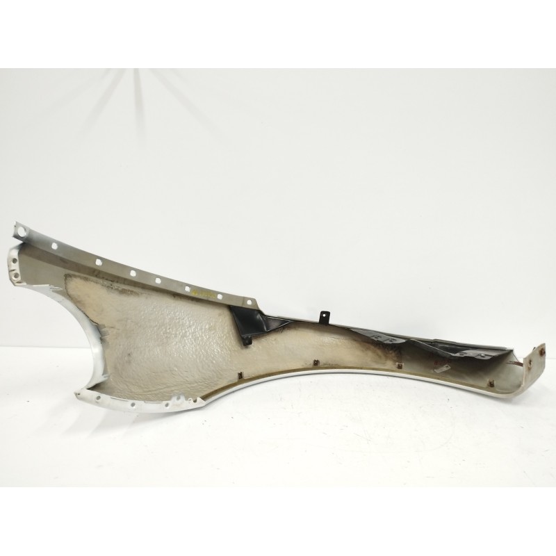 ALETA DELANTERA DERECHA