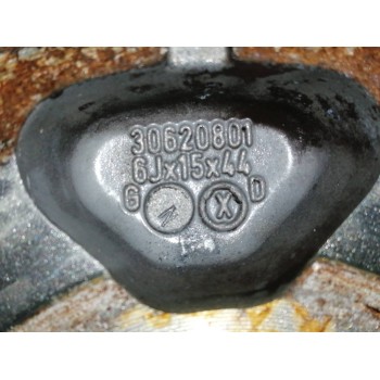 Recambio de llanta para volvo s40 berlina 1.6 cat referencia OEM IAM 30620801 6JX15X44 