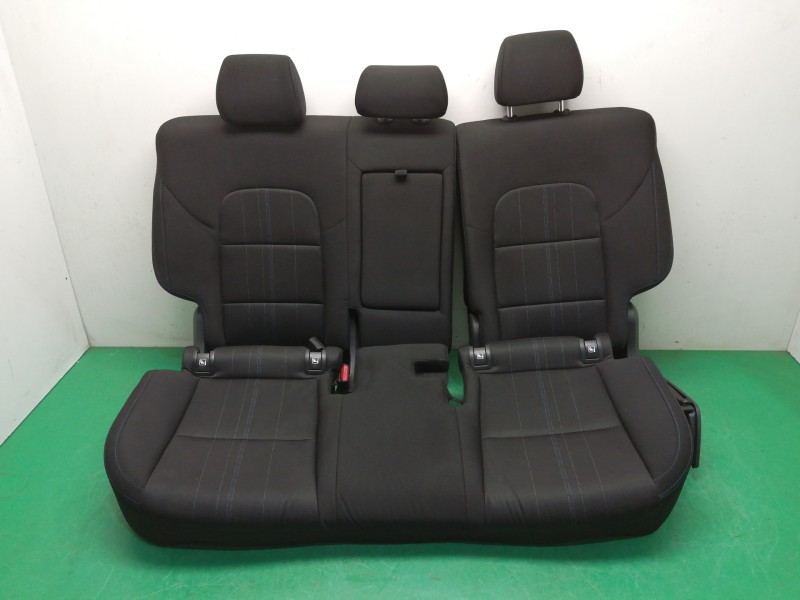 Recambio de asientos traseros para hyundai tucson 1.6 cat referencia OEM IAM   