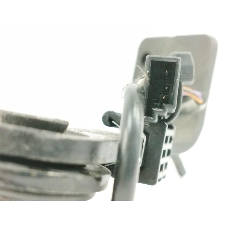 ENGANCHE CINTURON IZQUIERDO TRASERO