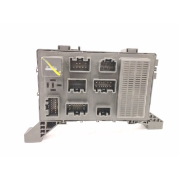 Recambio de caja reles / fusibles para jaguar x-type wagon 2.0 diesel cat referencia OEM IAM 4X4314A073AE  