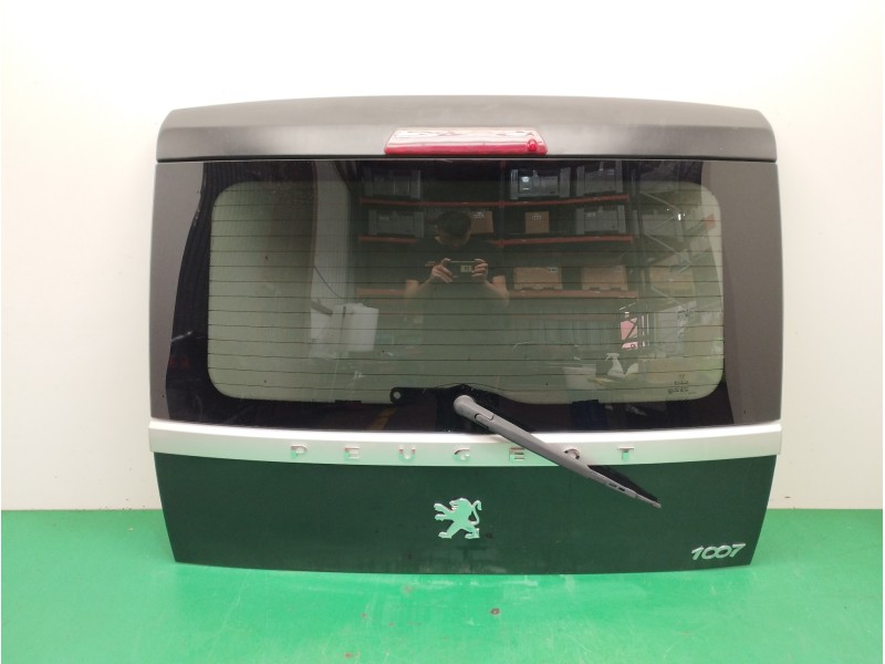 Recambio de porton trasero para peugeot 1007 1.4 hdi referencia OEM IAM Recambio de porton trasero para peugeot 1007 1.4 hdi referencia OEM IAM
