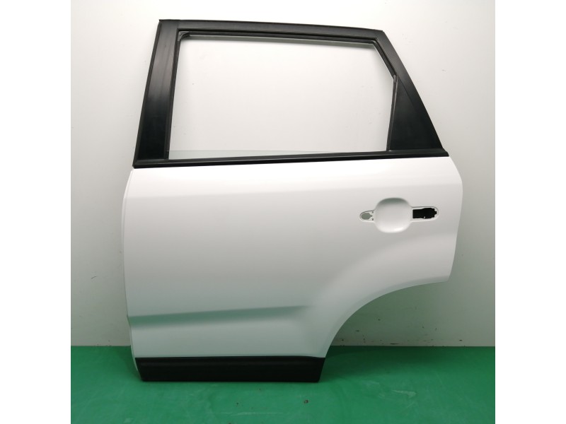 Recambio de puerta trasera izquierda para kia sorento 2.0 crdi referencia OEM IAM 770032P010  