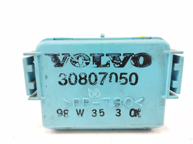 Recambio de modulo electronico para volvo v40 familiar 1.6 cat referencia OEM IAM 30807050  
