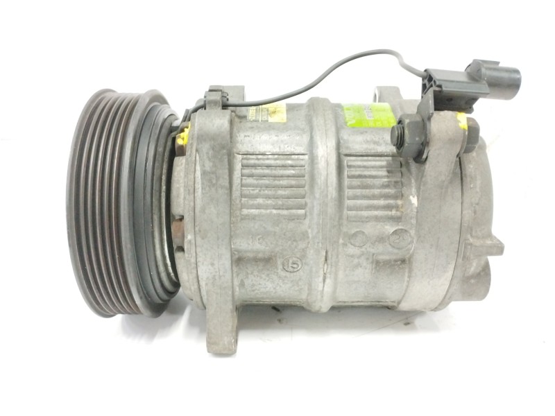 Recambio de compresor aire acondicionado para volvo v40 familiar 1.6 cat referencia OEM IAM 30612618  