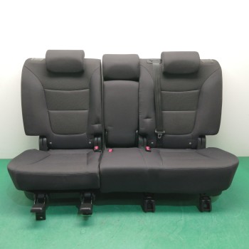 Recambio de asientos traseros para kia sorento 2.0 crdi referencia OEM IAM   