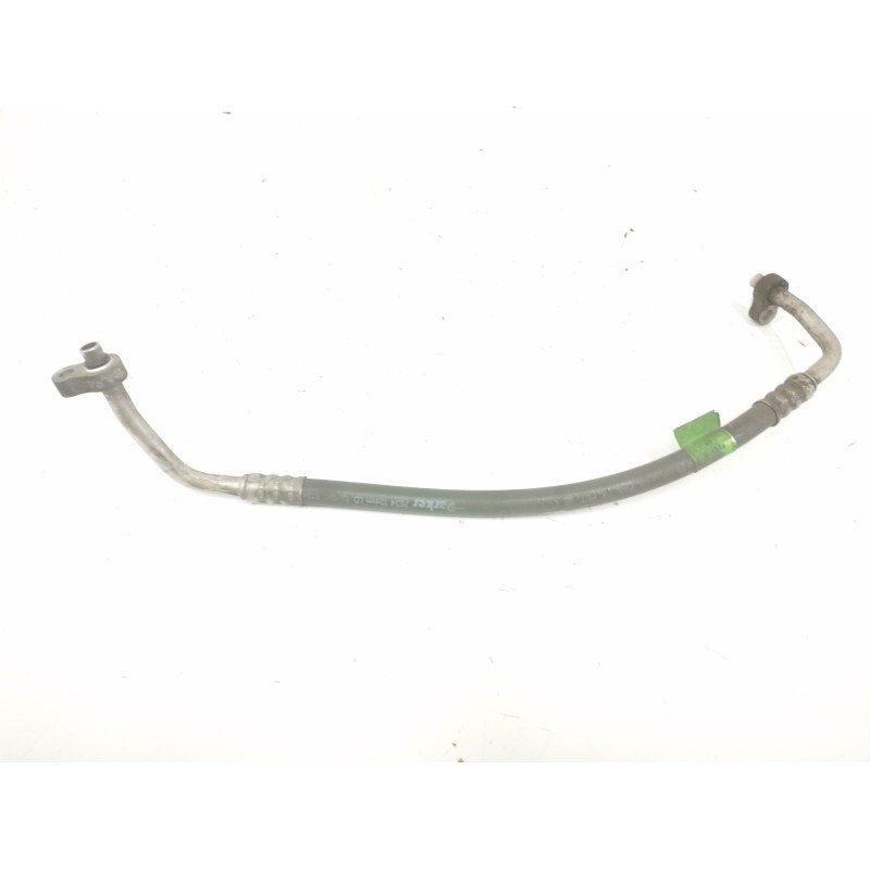 Recambio de tubos aire acondicionado para ssangyong rodius 2.7 turbodiesel cat referencia OEM IAM 6861021081  