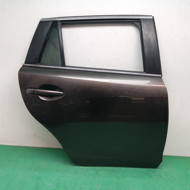Recambio de puerta trasera derecha para mazda 6 station wagon (gj, gl) 2.2 d referencia OEM IAM   
