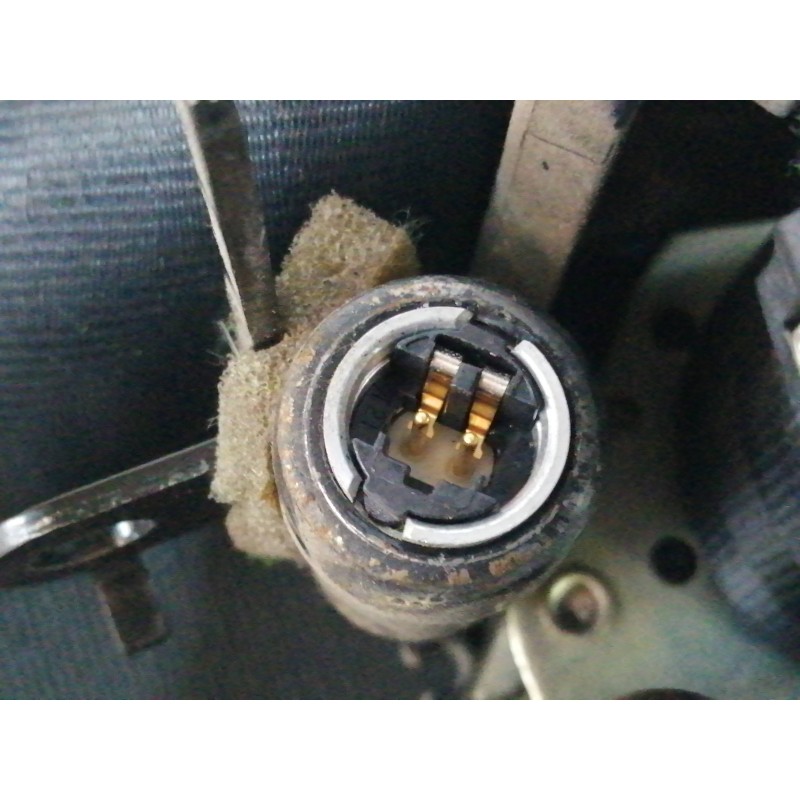 CINTURON SEGURIDAD DELANTERO DERECHO