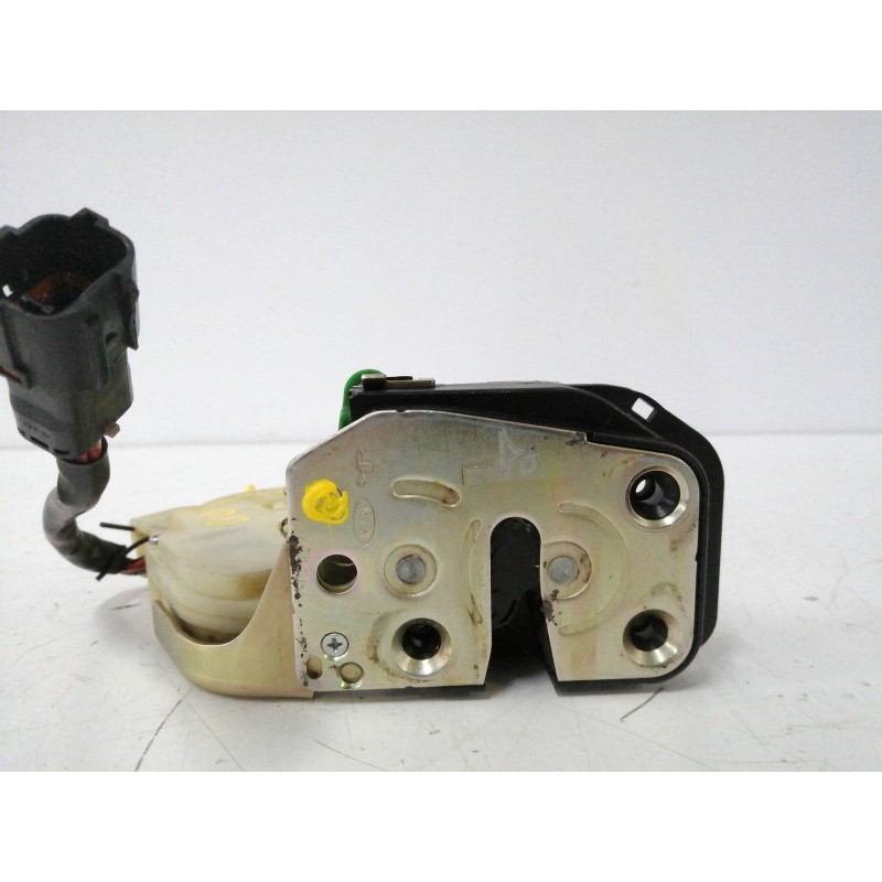 Recambio de cerradura puerta delantera derecha para kia sorento i (jc) 2.5 crdi referencia OEM IAM 813203E010  