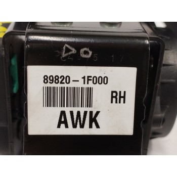 Recambio de cinturon seguridad trasero derecho para kia sportage 2.0 crdi referencia OEM IAM 898201F000  