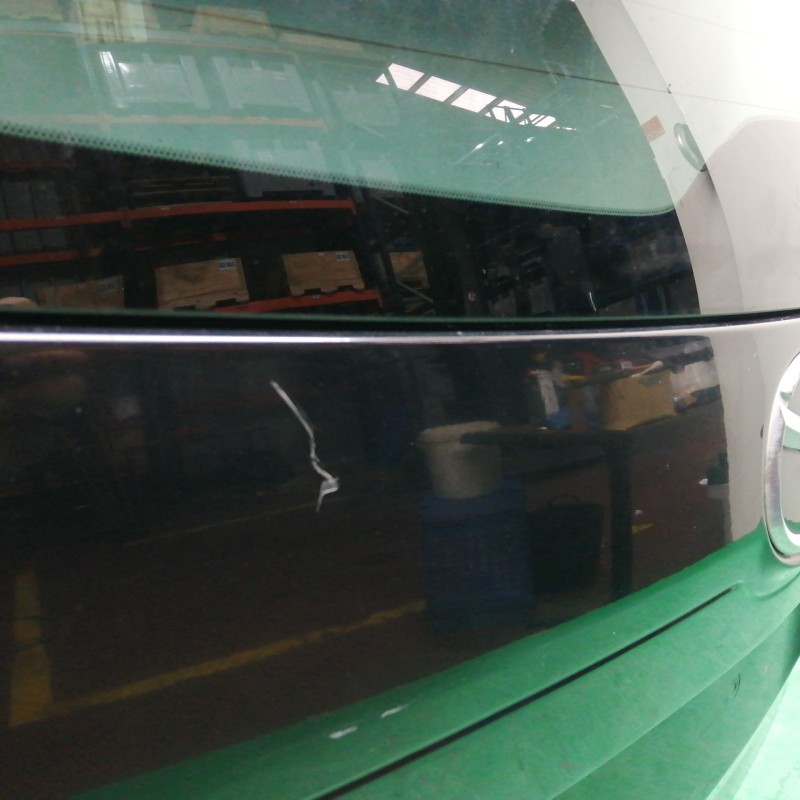 PORTON TRASERO OBSERVAR FOTOS