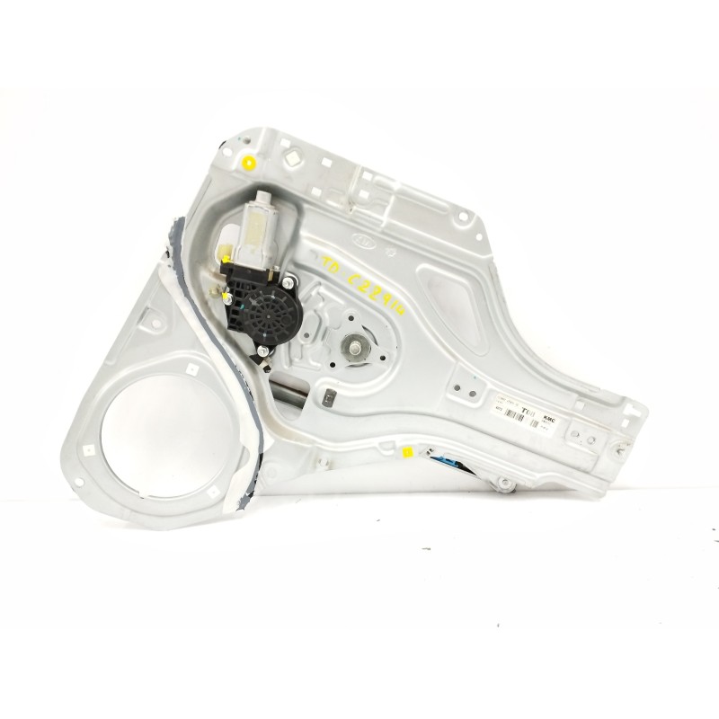 Recambio de elevalunas trasero derecho para kia sportage 2.0 crdi referencia OEM IAM 824801F080 834801FXXX 