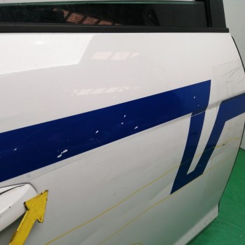 Recambio de puerta trasera derecha para seat leon st (5f8) 2.0 tdi referencia OEM IAM 5F4833056 NECESITA REPARACION 