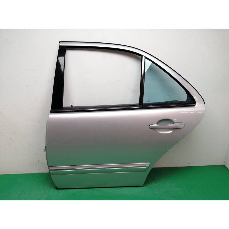 Recambio de puerta trasera izquierda para mercedes-benz clase e (w210) e 240 (210.061) referencia OEM IAM   CARIBE