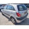 kia rio del año 2005