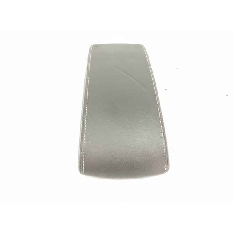 Recambio de apoyabrazos central para renault megane iii berlina 5 p 1.6 dci diesel fap referencia OEM IAM   