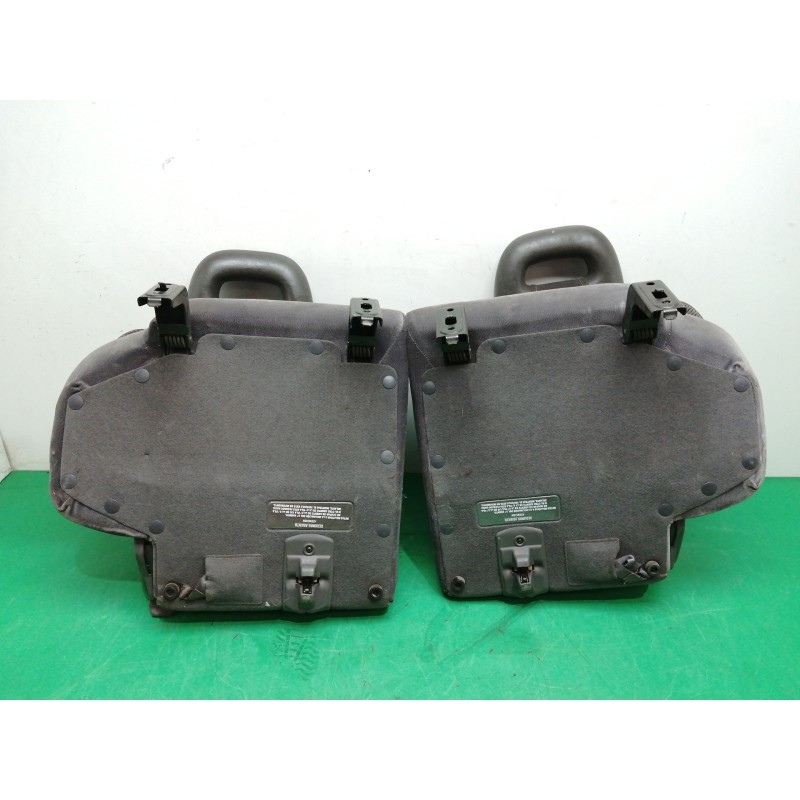 ASIENTOS TRASEROS TERCERA FILA