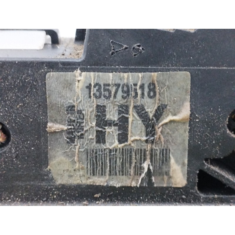 CERRADURA PUERTA DELANTERA IZQUIERDA VEHICULO INGLES
