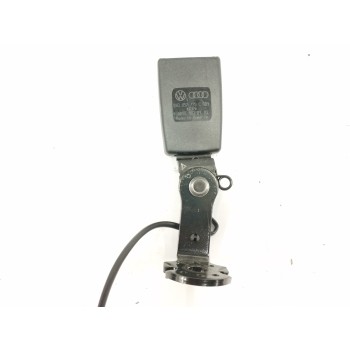 Recambio de enganche cinturon izquierdo para audi a1 (8x) 1.6 tdi referencia OEM IAM 8X0857739C TRASERO 