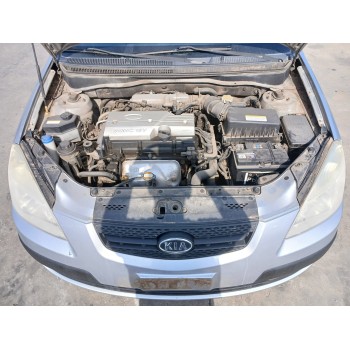 kia rio del año 2005