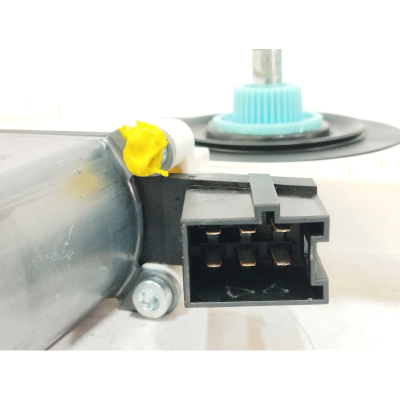 MOTOR ELEVALUNAS DELANTERO DERECHO 996145102