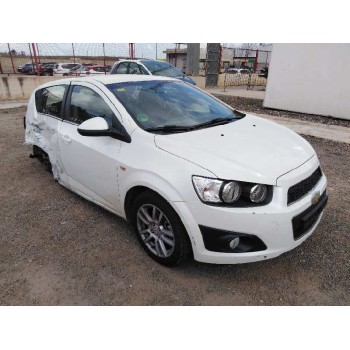 chevrolet aveo berlina hatchback del año 2013