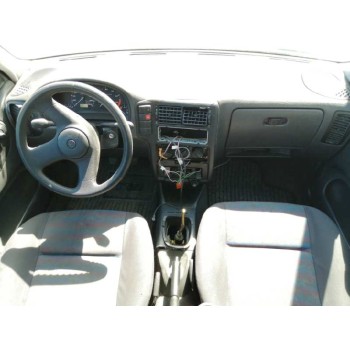 volkswagen polo berlina (6n1) del año 1995