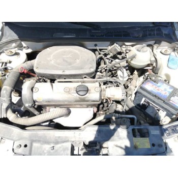 volkswagen polo berlina (6n1) del año 1995