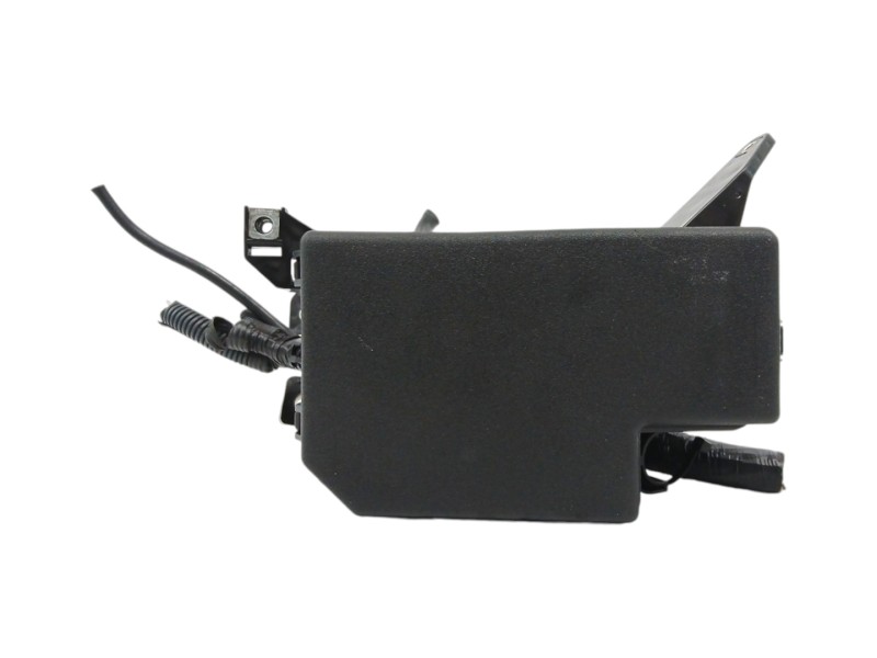 Recambio de caja reles / fusibles para toyota rav 4 (a3) 2.2 d-4d cat referencia OEM IAM 8266242270  