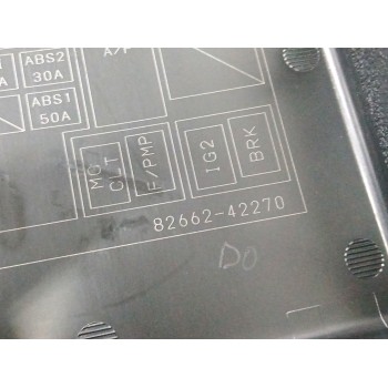 Recambio de caja reles / fusibles para toyota rav 4 (a3) 2.2 d-4d cat referencia OEM IAM 8266242270  