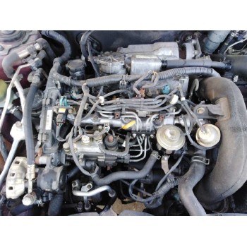 toyota avensis berlina (t 22) del año 1999