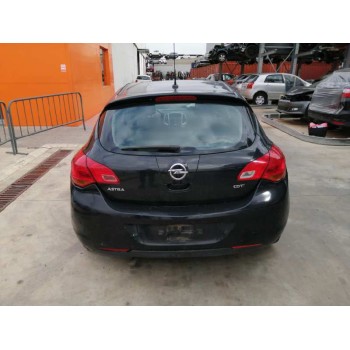 opel astra j lim. del año 2012