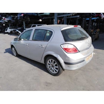 opel astra h berlina del año 2005