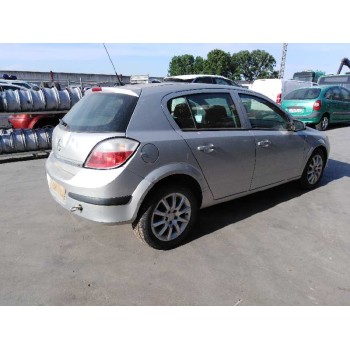 opel astra h berlina del año 2005