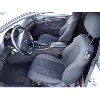 mercedes-benz clase clk (w208) coupe del año 2002