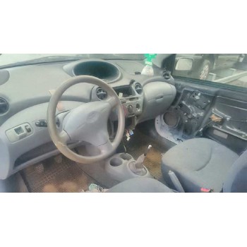 toyota yaris (_p1_) del año 2001