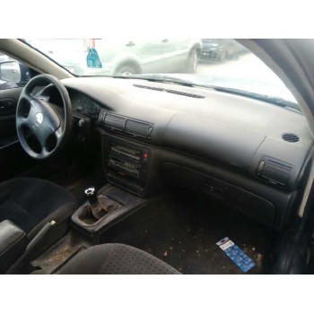 volkswagen passat berlina (3b2) del año 2000