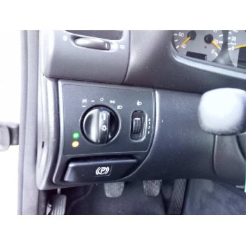 mercedes-benz clase clk (w208) coupe del año 2002