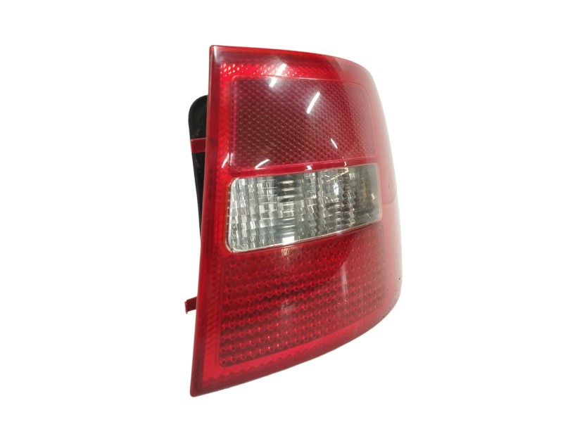 Recambio de piloto trasero derecho para audi a6 avant (4b5) 2.5 v6 24v tdi referencia OEM IAM 4B9945096F  
