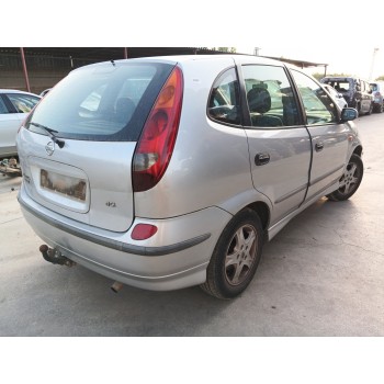 nissan almera tino (v10) del año 2004