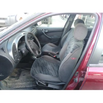 citroën xsara berlina del año 1999