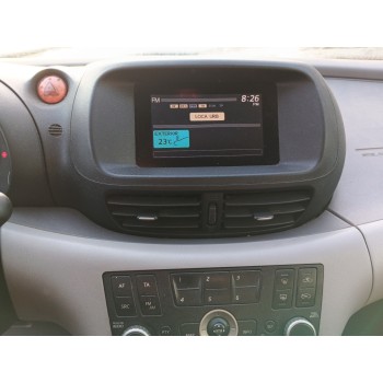 nissan almera tino (v10) del año 2004