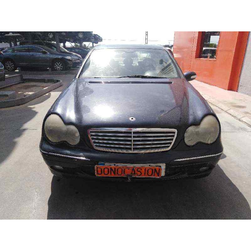mercedes-benz clase c (w203) del año 2001